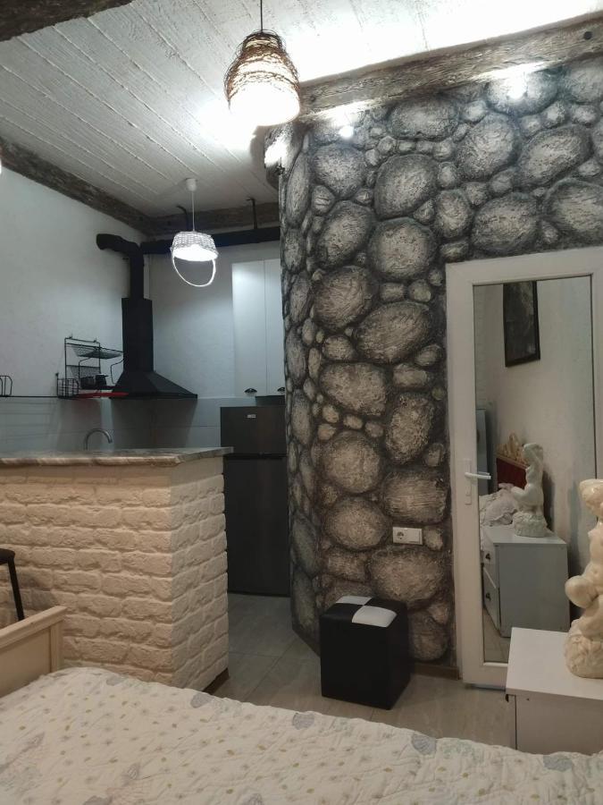 4 Chocolate Apartments In Old Тбилиси Екстериор снимка