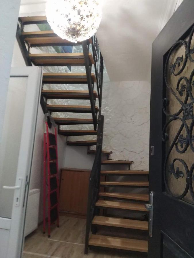 4 Chocolate Apartments In Old Тбилиси Екстериор снимка