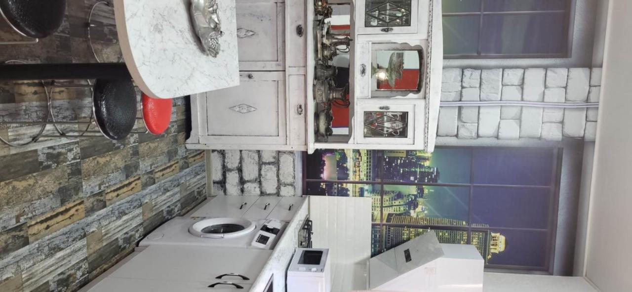 4 Chocolate Apartments In Old Тбилиси Екстериор снимка